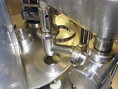 Cup Filling and Closing Machine Novapac HP 100/1 - Thumbnail 3