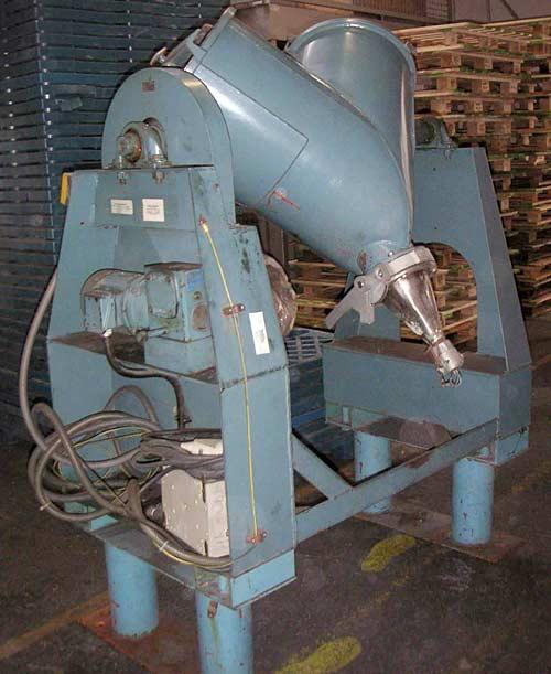 Twin Shell Dry Blender - Image 1