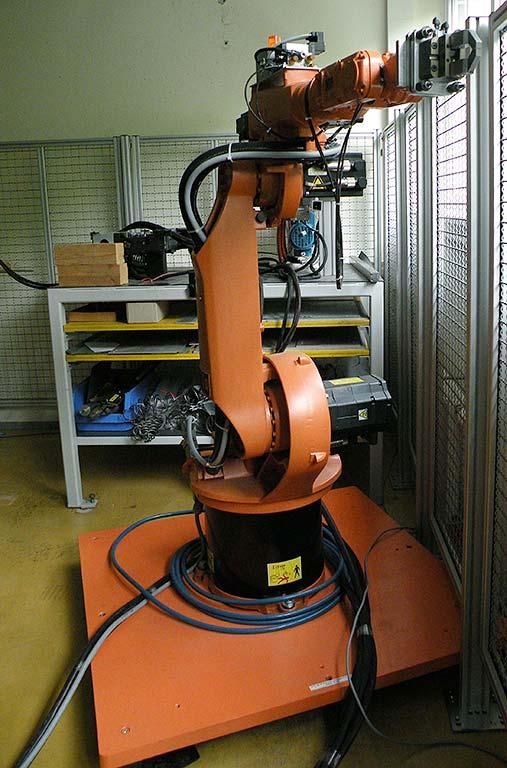 CNC Handling Robot Wafios HR 6 - Image 1