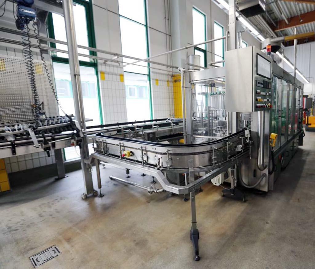 Vacuum Filling and Labelling Line Krones 305 VV/ ROBUSTA - Thumbnail 2