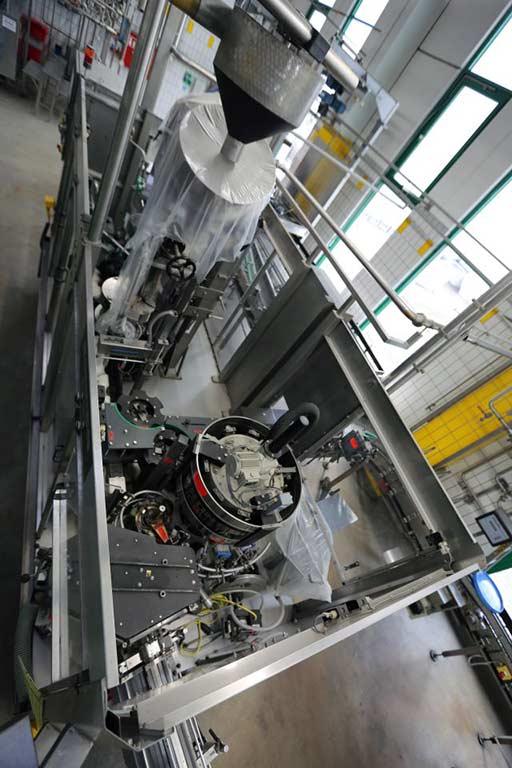 Vacuum Filling and Labelling Line Krones 305 VV/ ROBUSTA - Thumbnail 7