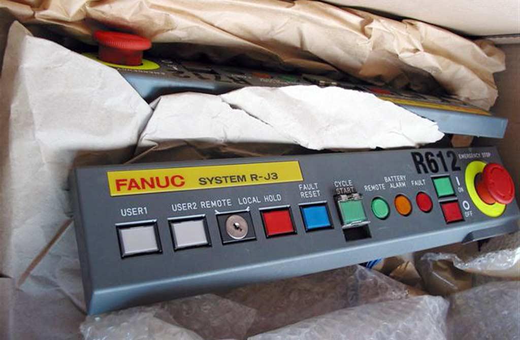 Industrial Robot Fanuc S-430 iF - Thumbnail 4