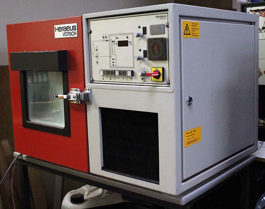 Temperature Test Chamber Vötsch VMT 04/ 35 - Image 1