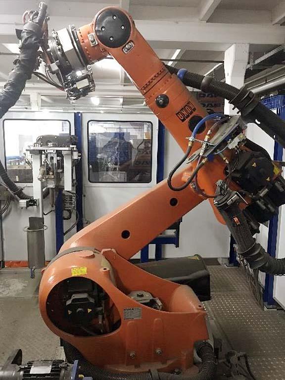 Robot Spot Welding Line Kuka Spatz Omron Sick - Thumbnail 2
