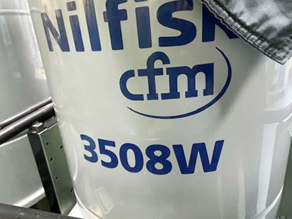 Industrial Vacuum Cleaner Nilfisk 3508W L Z22 - Thumbnail 2