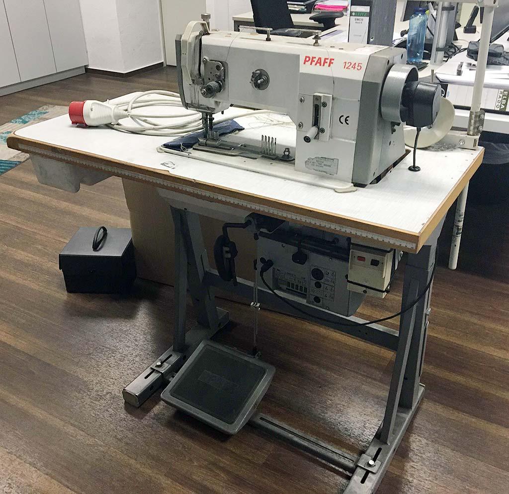 Single-Needle Lockstitch Flatbed Sewing Machine Pfaff 1245-6/ 01 - Image 1