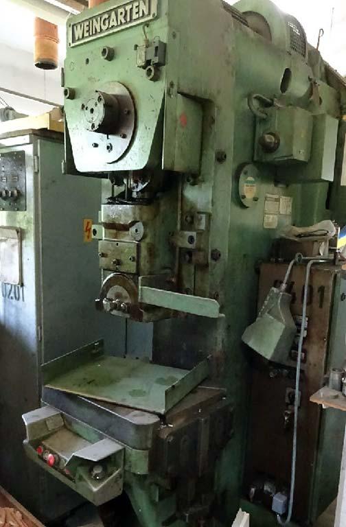 Single Column Eccentric Press Weingarten AR 40 - Image 1