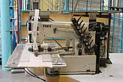 Double-Lockstitch Sewing Machine Pfaff 5642
