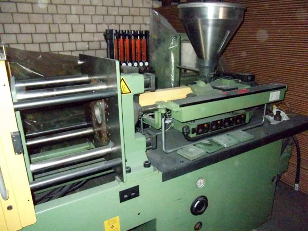Injection Moulding Machine Arburg ALLROUNDER 270D 500-90 - Image 1
