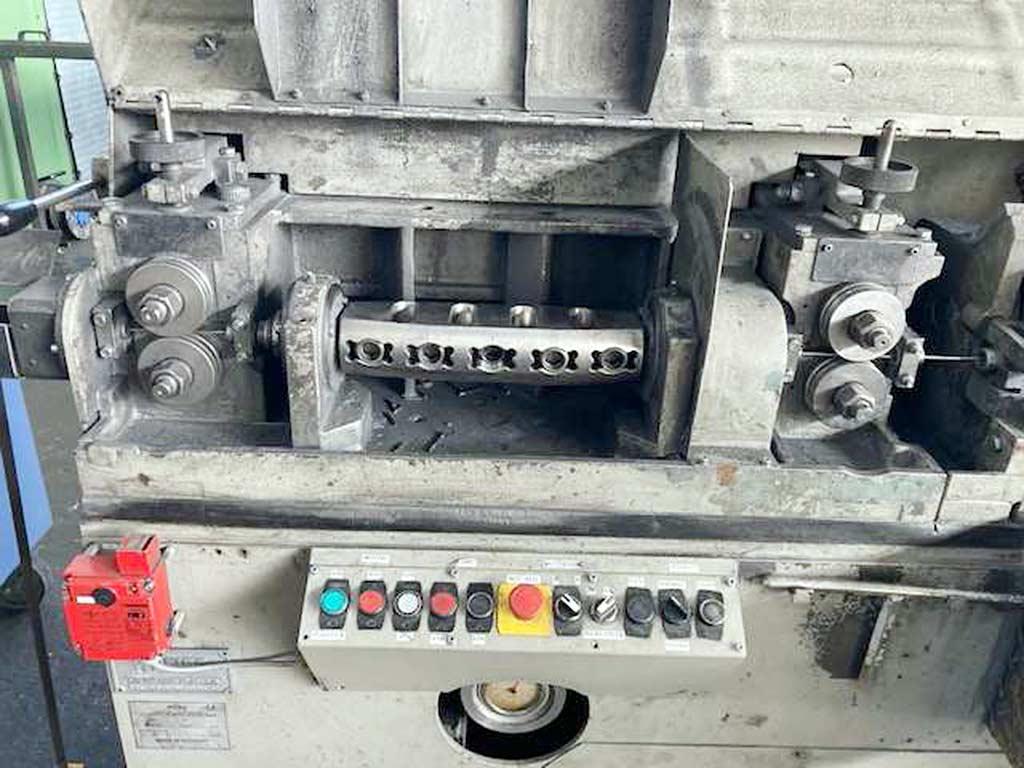 Straightening and Cutting Machine Wafios R31 - Thumbnail 5