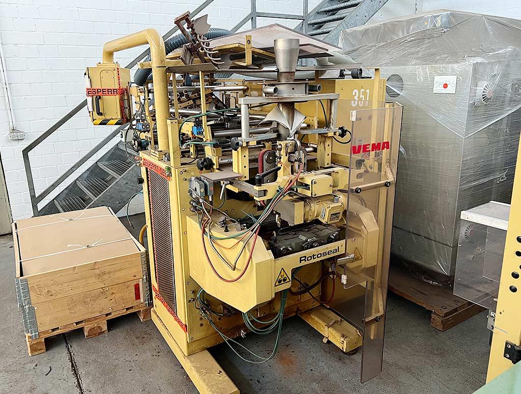 Vertical Bag Forming, Filling and Sealing Machine Rovema VPR 250 - Image 1