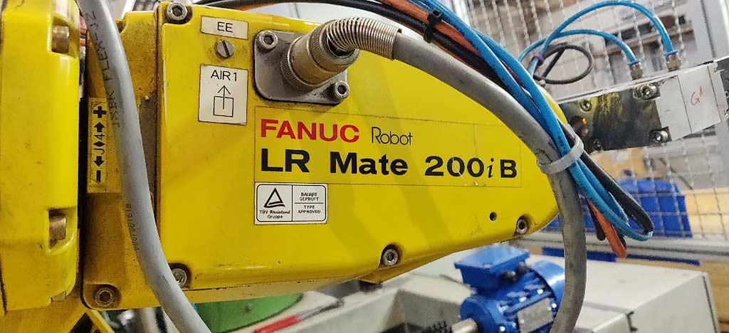 Industrial Robot Fanuc LR Mate 200iB - Thumbnail 3
