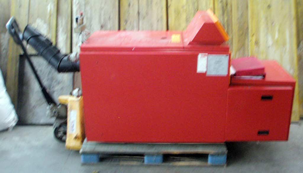 Oil/Gas Low Temperature Heating Boiler Hoval UNO-3 B-I (80) - Image 1