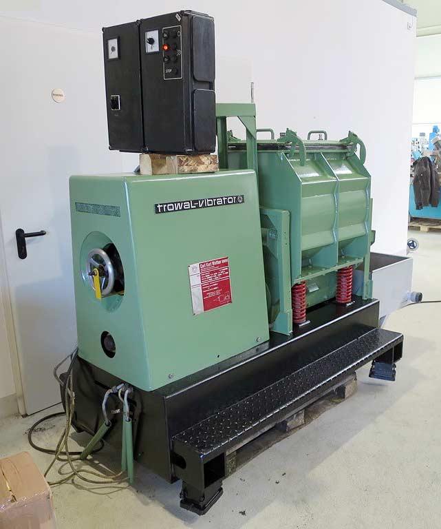 Slip Grinding Machine Walther Trowal V200 - Image 1