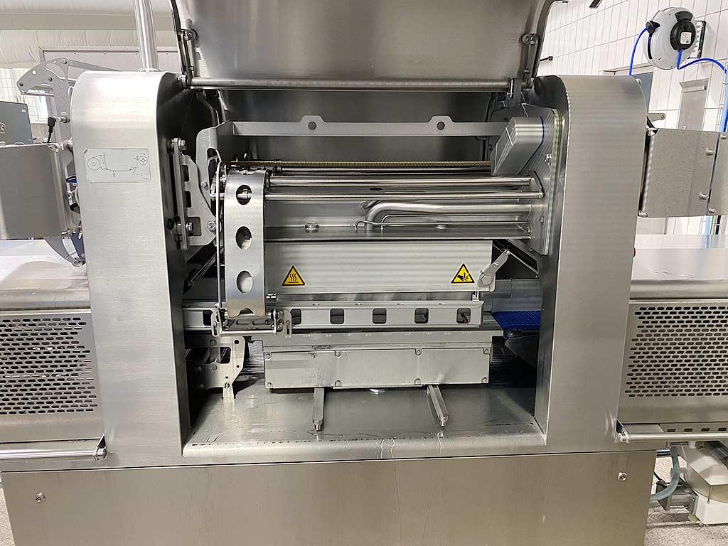 Filling Sealing and Labelling Line Lieder multivac buhmann mesutronic - Thumbnail 2