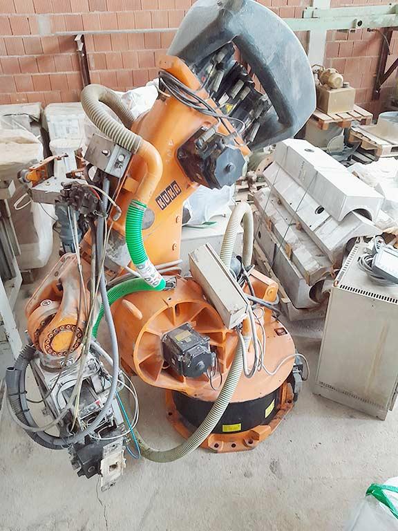 Industrial Robot Kuka KR 200/3 - Image 1