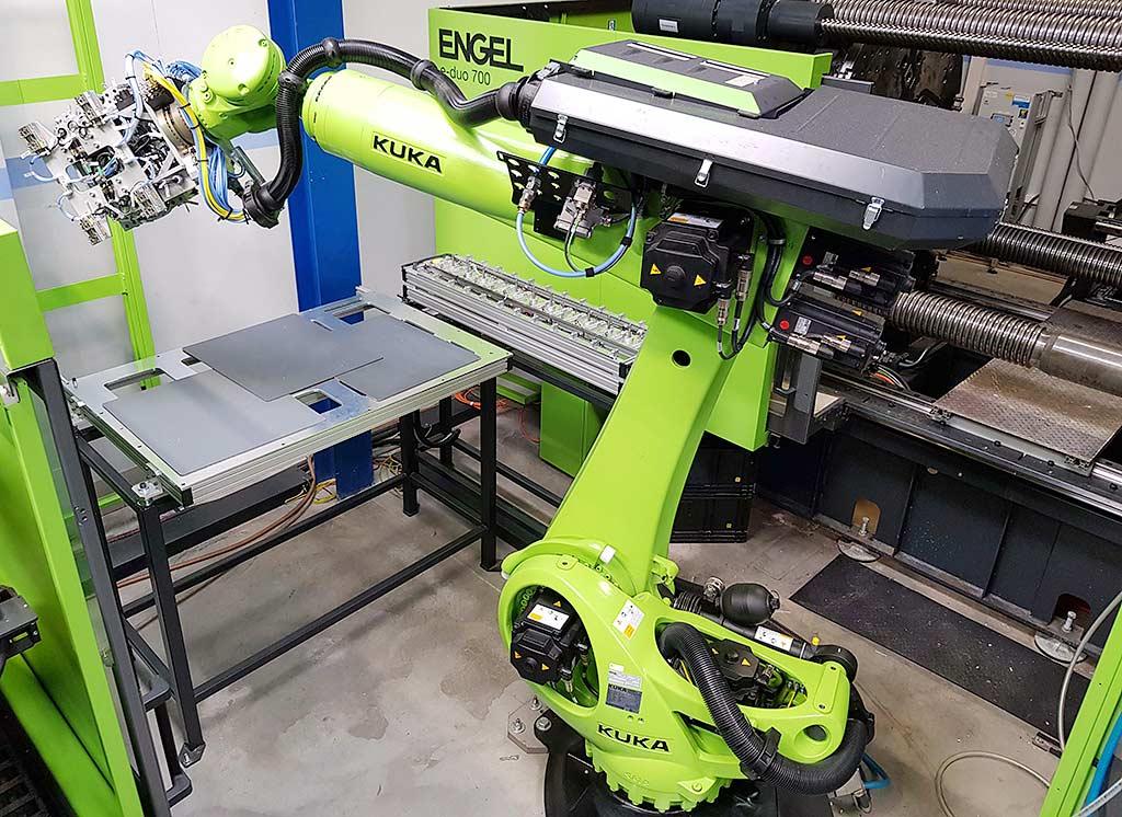Industrial Robot Kuka KR 90 - Image 1
