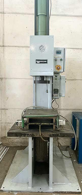 Hydraulic Press Pressotechnik PCK 30.11 - Image 1