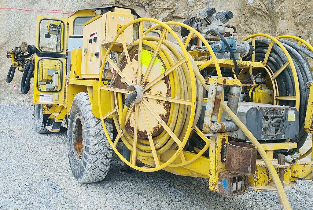 Hydraulic Drill Rig Atlas Copco Rocket Boomer 352 S-1838 - Thumbnail 3
