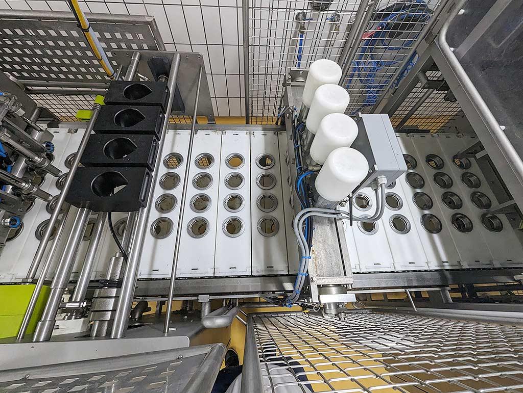 Cup Filling and Closing Machine Steven Bv - Thumbnail 4