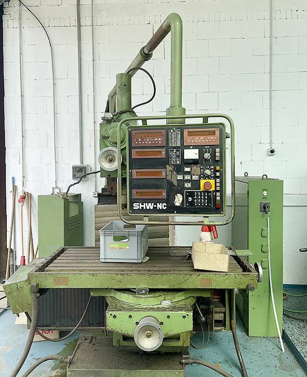 NC Milling Machine Shw UF 21 - Thumbnail 2