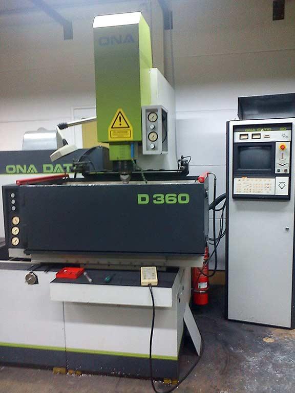 Vertical EDM Machine Ona DATIC D 360 - Thumbnail 4