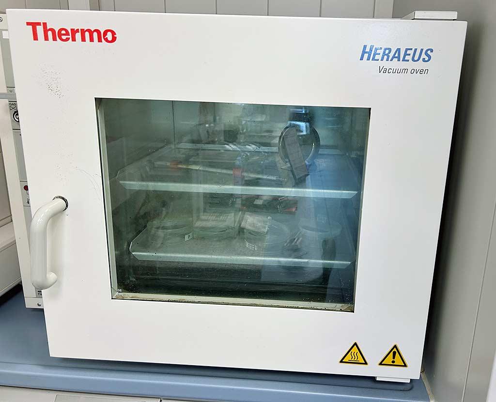 Vacuum Drying Cabinet Thermo Scientific Heraeus VT 6060 M - Image 1