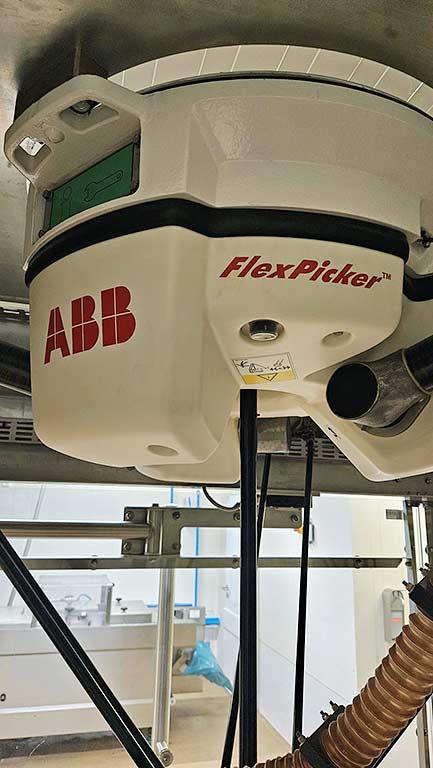 Loading Robot Abb Komatec - Thumbnail 5