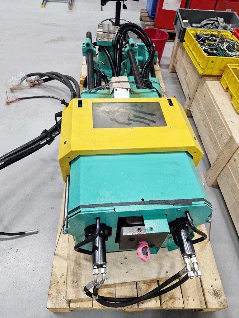 Injection Moulding Machine Arburg Allrounder 680 CB 650-170 - Thumbnail 2