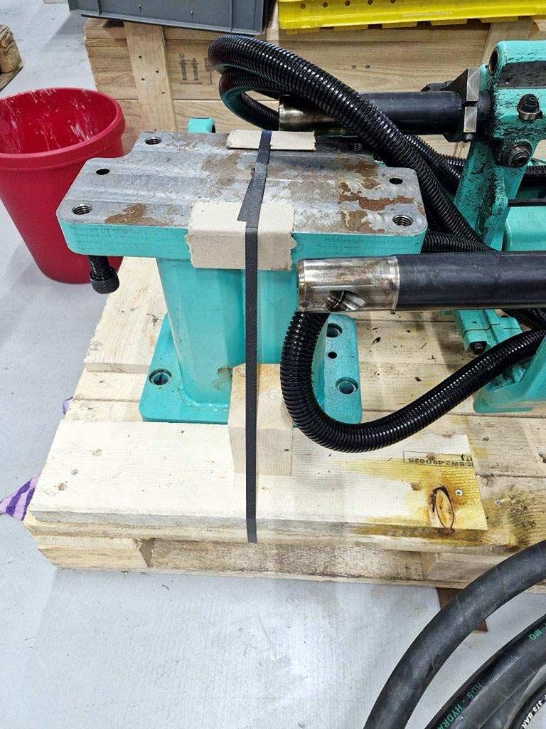 Injection Moulding Machine Arburg Allrounder 680 CB 650-170 - Thumbnail 5