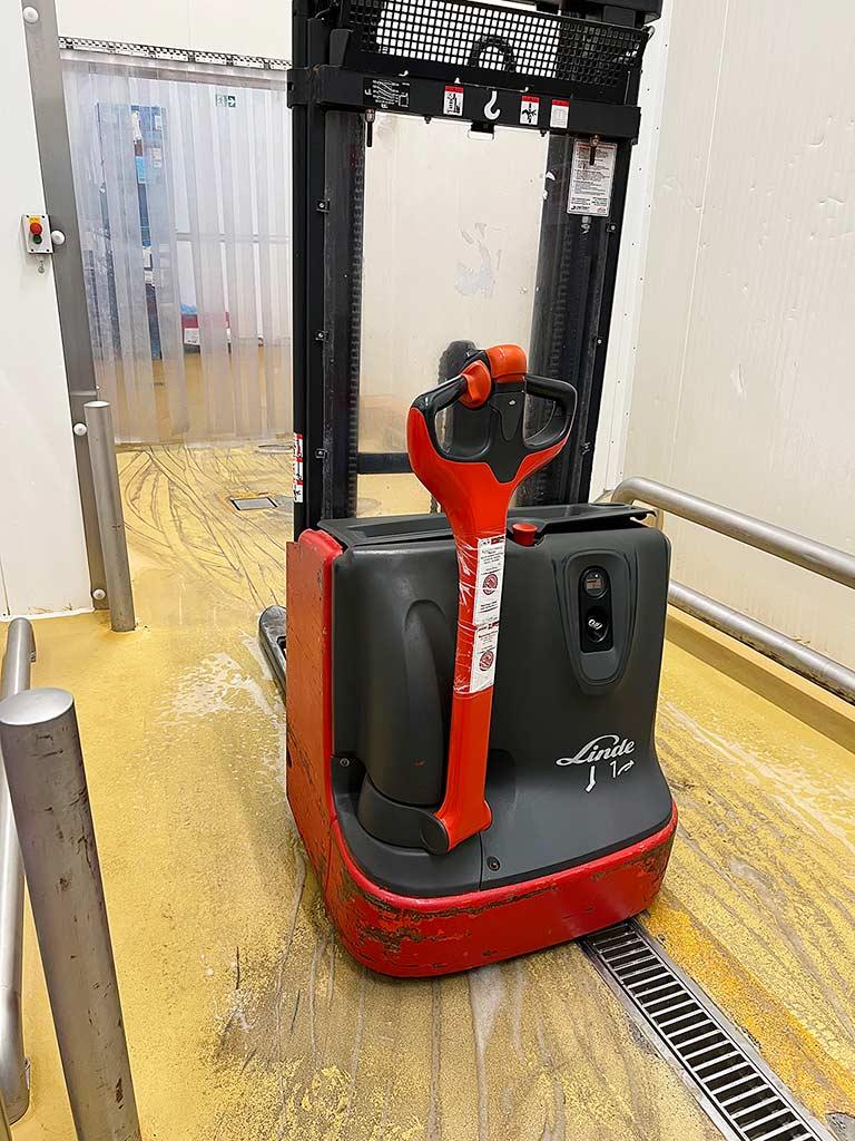 High Lift Stacker Linde/stöcklin D14AP Doppelstock/L14LAP/T20 - Thumbnail 2