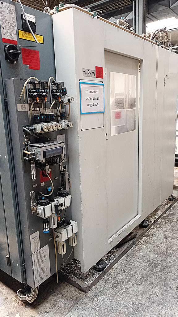 CNC 4 Axis Machining Centre Stama MC 526 Compact - Thumbnail 2