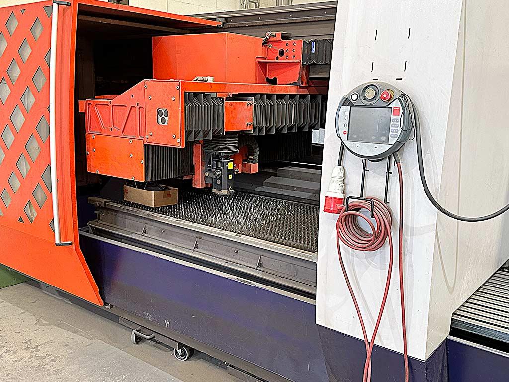 Laser Cutting Machine Bystronic ByVention 2,2kW - Thumbnail 5