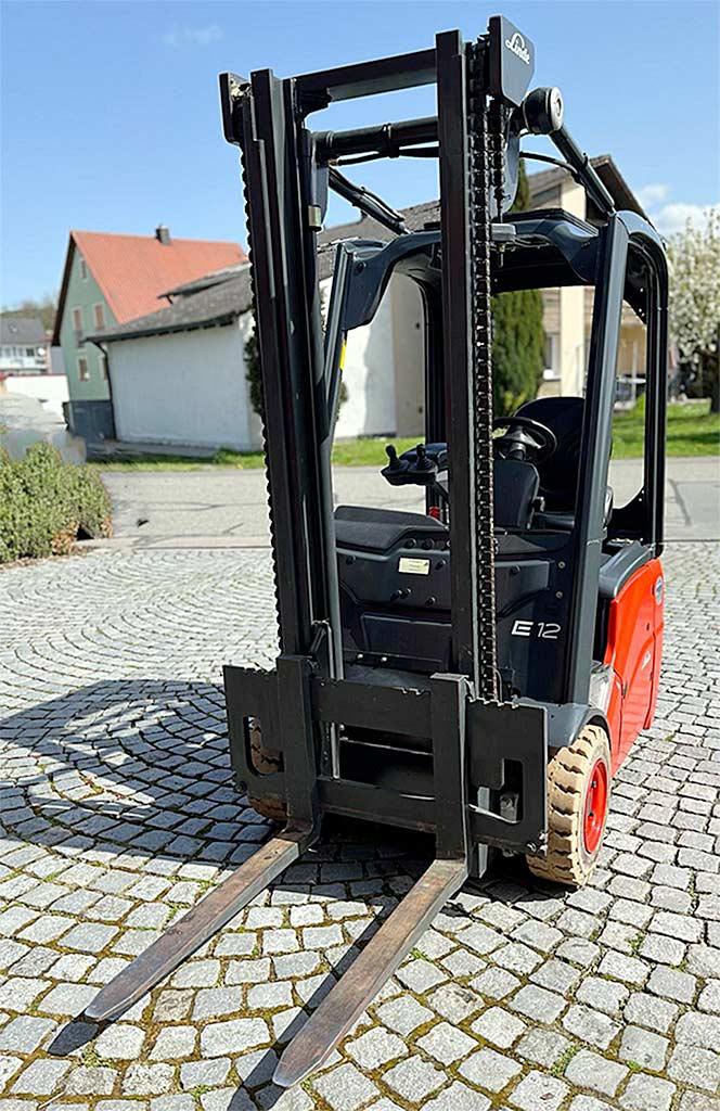 Electro Fork Lift Linde E12-01 - Thumbnail 2