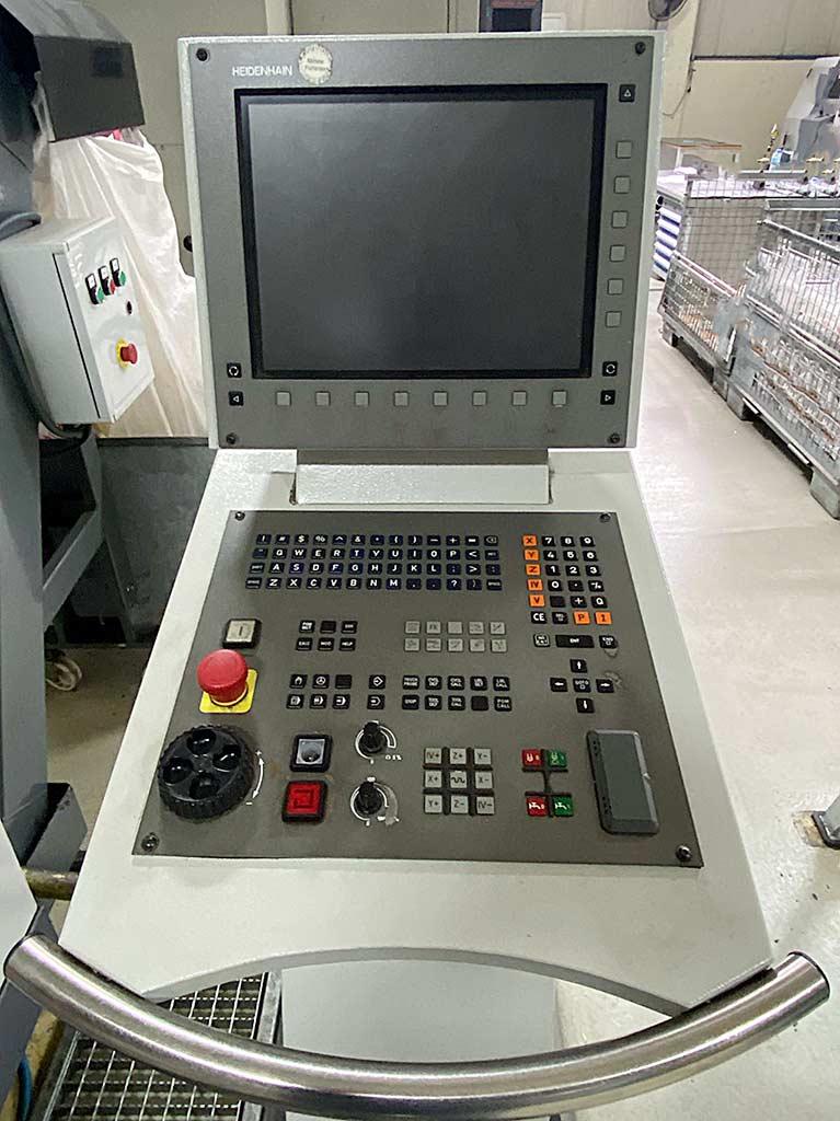 CNC Machining Center Bridgeport VMC 100-XP2 - Thumbnail 7