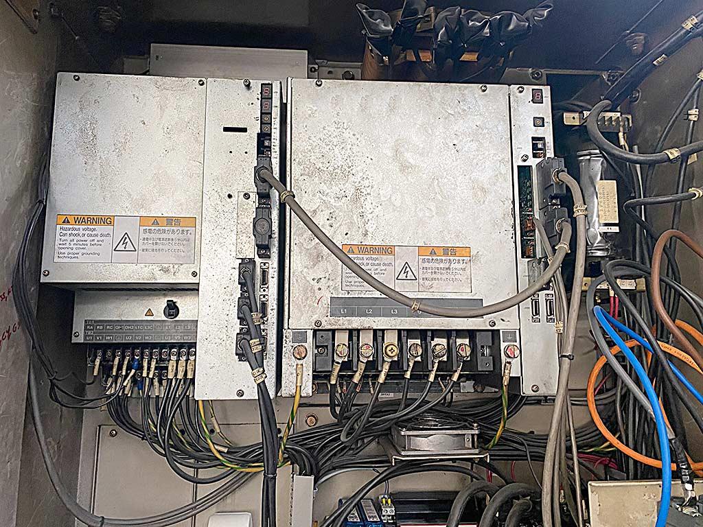 CNC Vertical Machining Center Hitachi Seiki VM40-III - Thumbnail 5