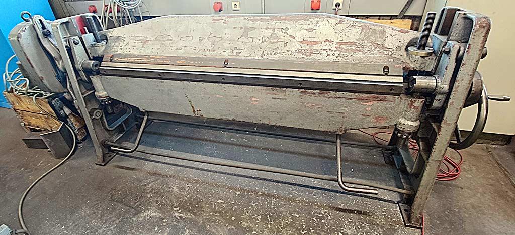 Folding Press Machine Strojáreň Piesok CK-2000/2A - Image 1