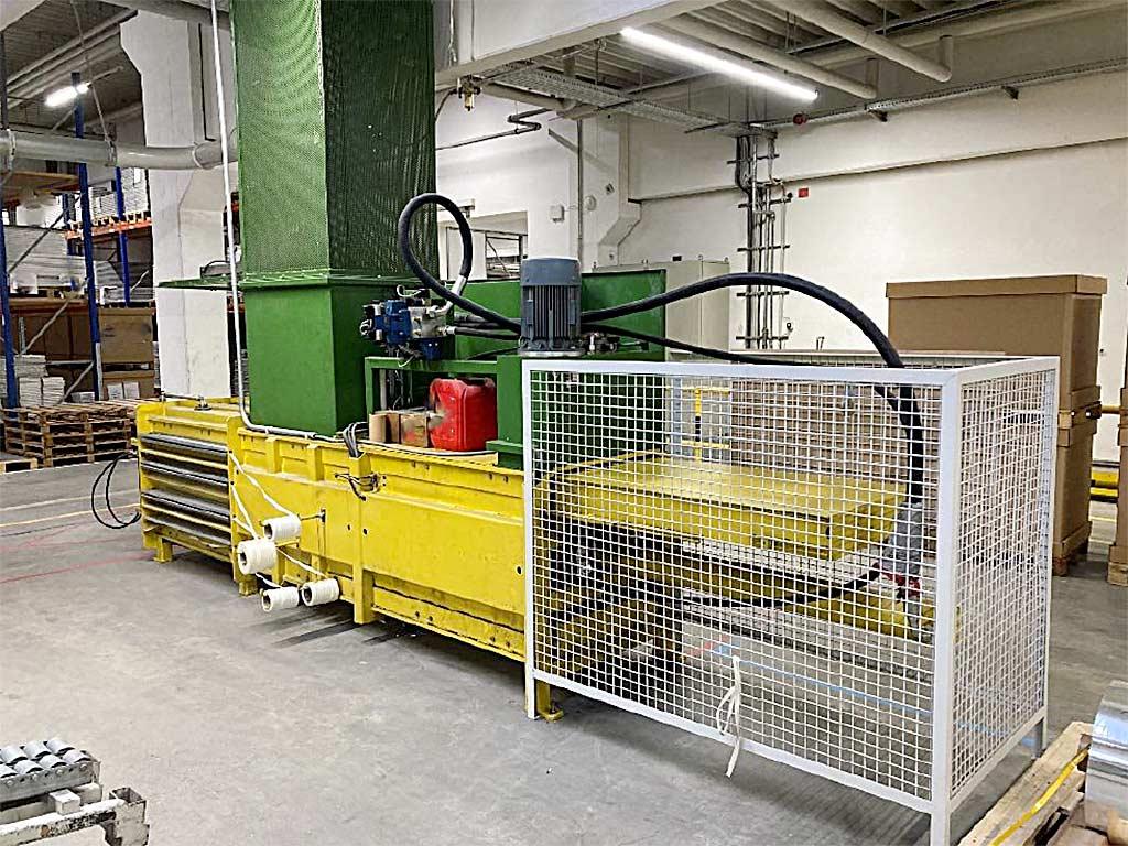 Bale Press Big HK 25 - Image 1
