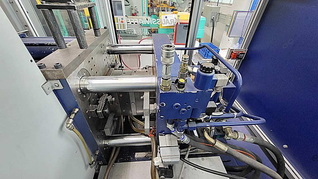 Injection Moulding Machine Krauss Maffei 50-160 C1 - Thumbnail 4