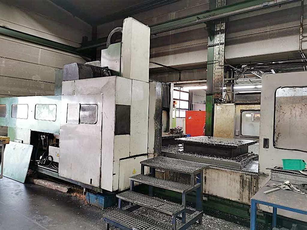 CNC Vertical Machining Center Mazak AJV 60/120 - Image 1
