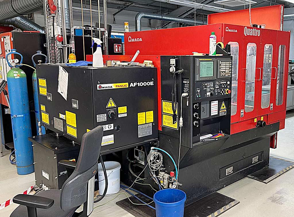 CNC Laser Cutting Machine Amada Quattro 1kW - Image 1
