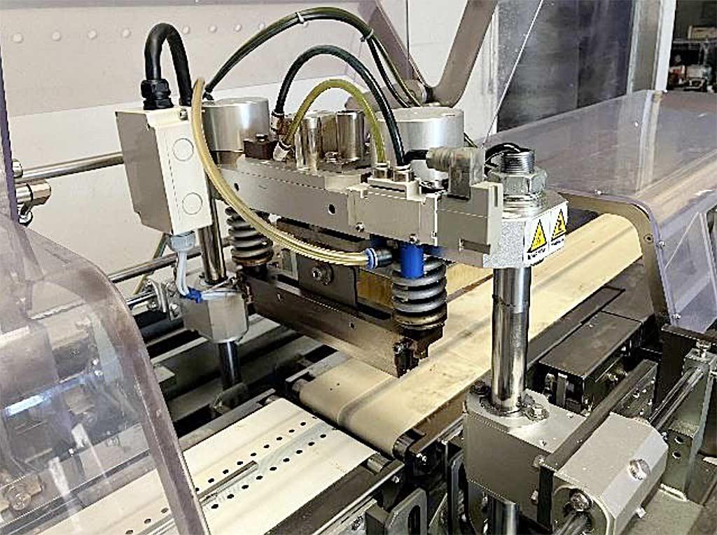Bag Forming, Filling and Sealing Machine Fuji FW3700/B Alpha 8 - Thumbnail 2