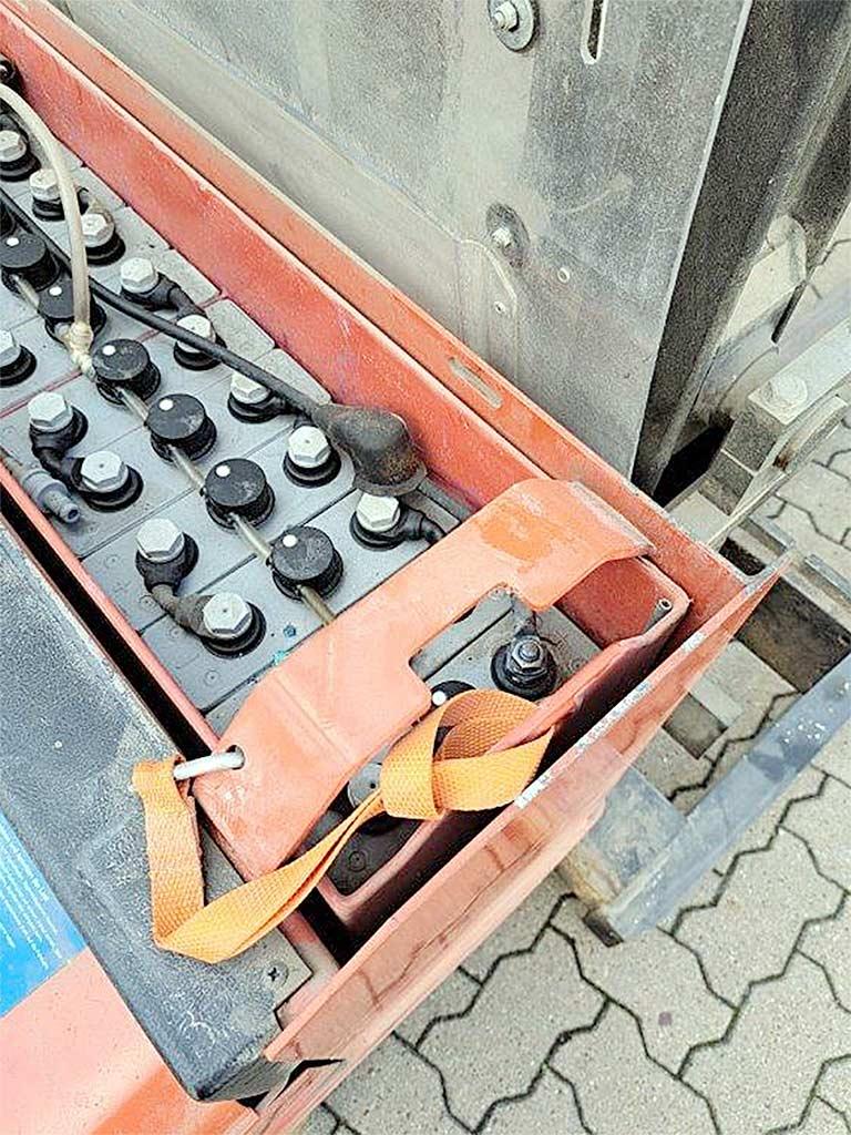 Electro Fork Lift Bt LST 1350/12 - Thumbnail 4