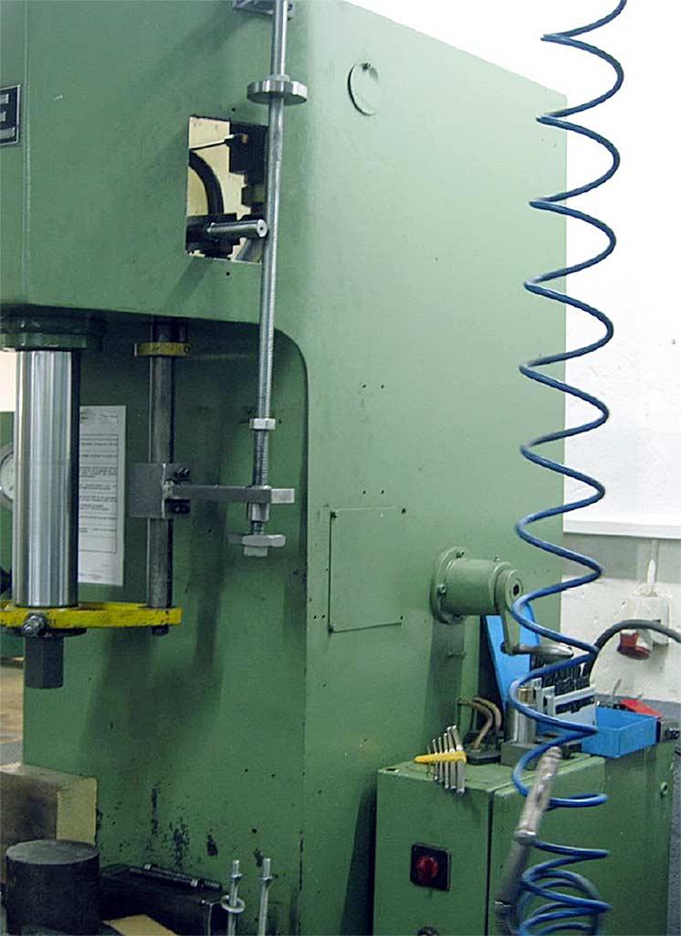 Hydraulic Press Mae S10 RK - Thumbnail 3
