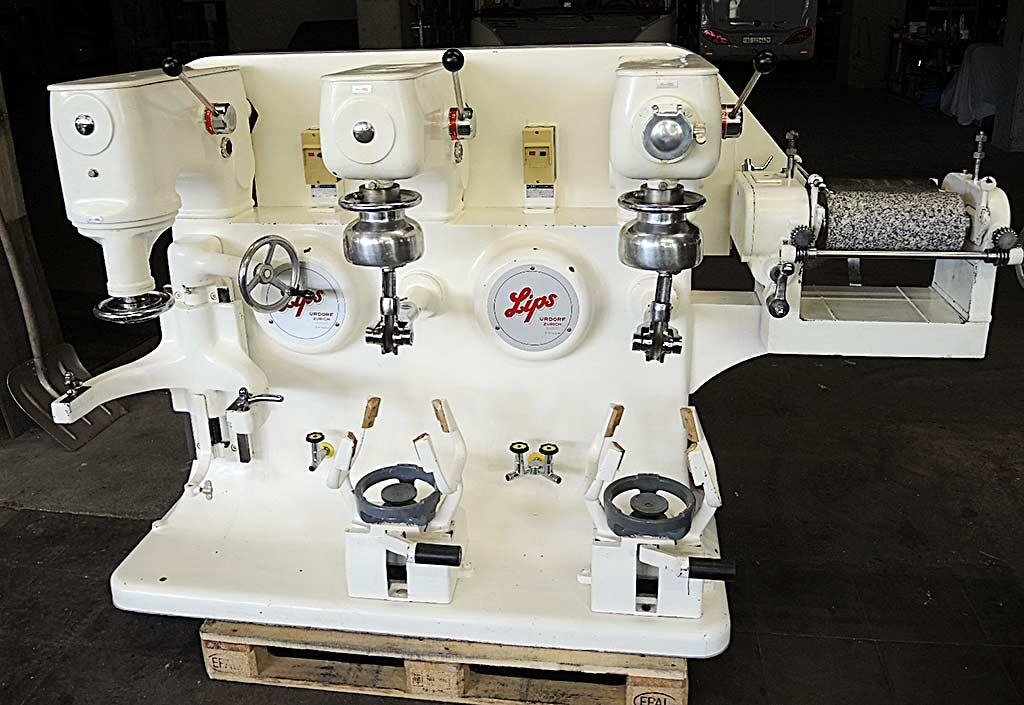 Stirring and Whipping Machine Lips - Image 1