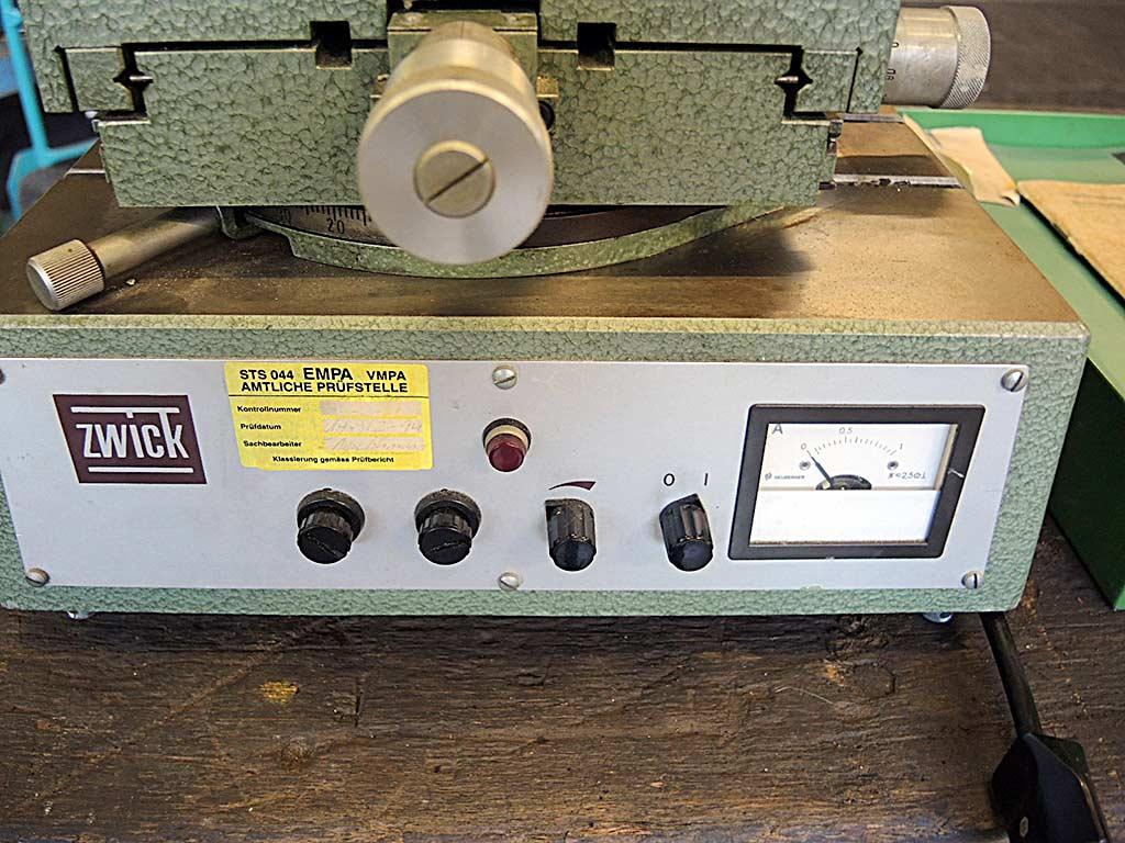 Hardness Testing Machine Zwick 3202 - Thumbnail 7