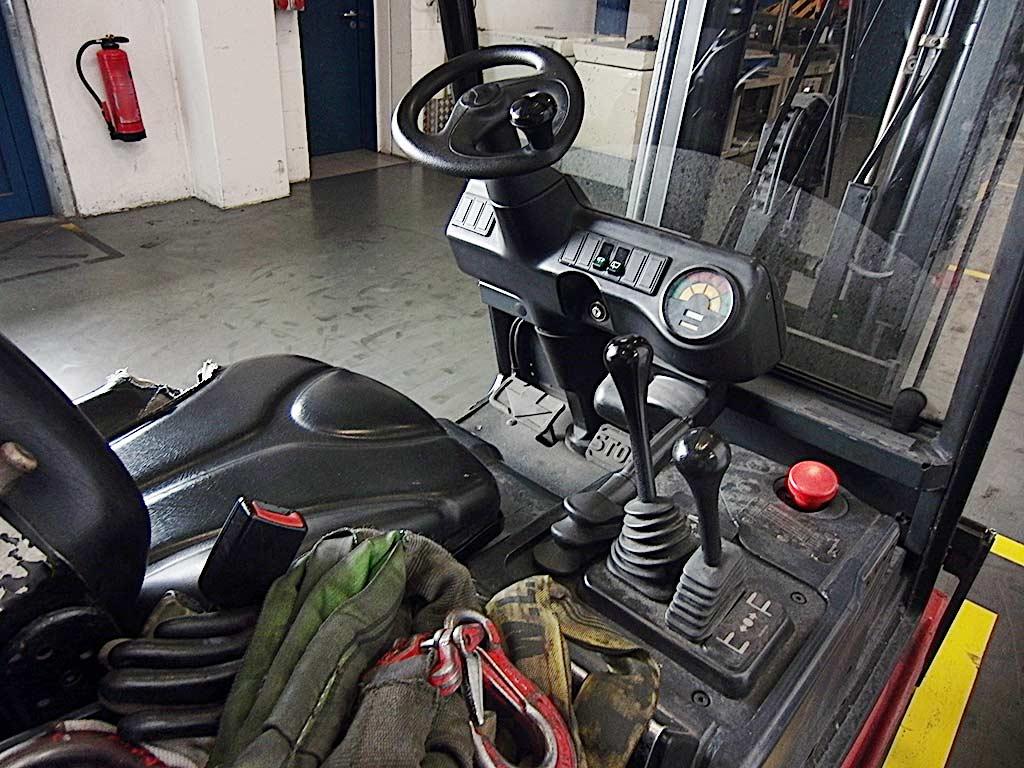 Electric Forklift Truck Linde E16C - Thumbnail 5