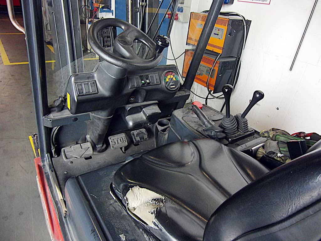 Electric Forklift Truck Linde E16C - Thumbnail 6