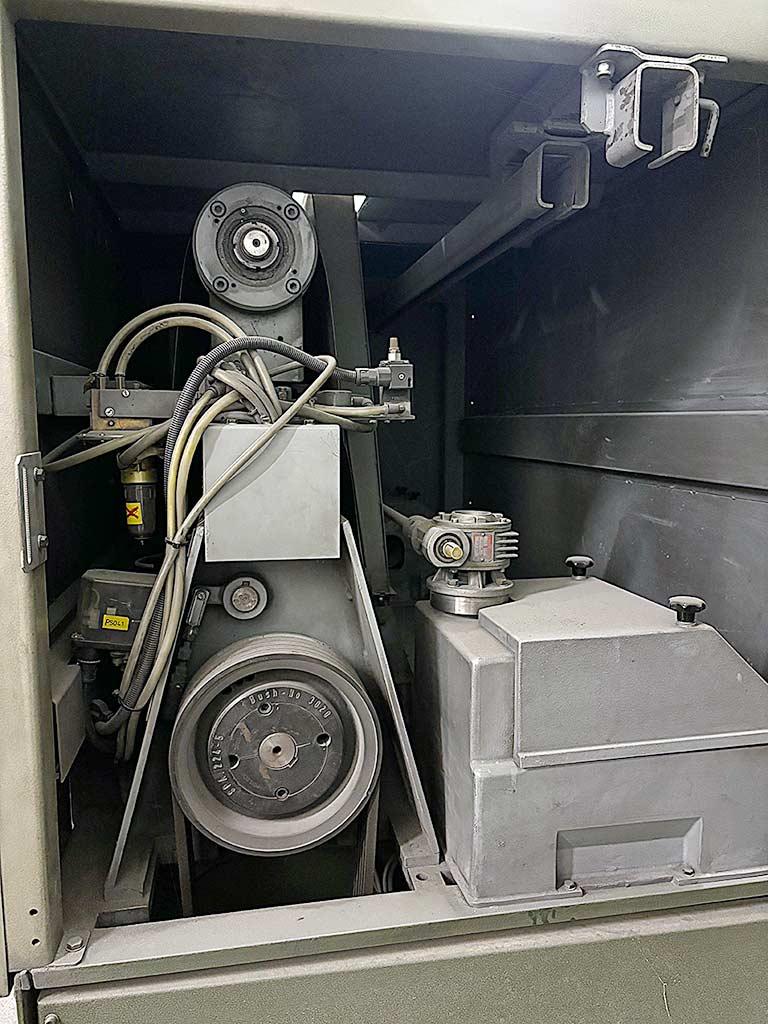 Belt Grinding Machine Grindingmaster MCSB/B-900 - Thumbnail 4