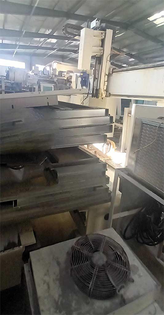 CNC Milling Machine Maka M 7t X - Thumbnail 3